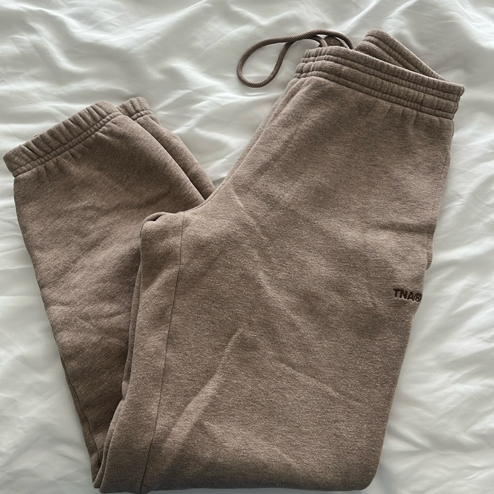 Aritzia boyfriend sweatpants